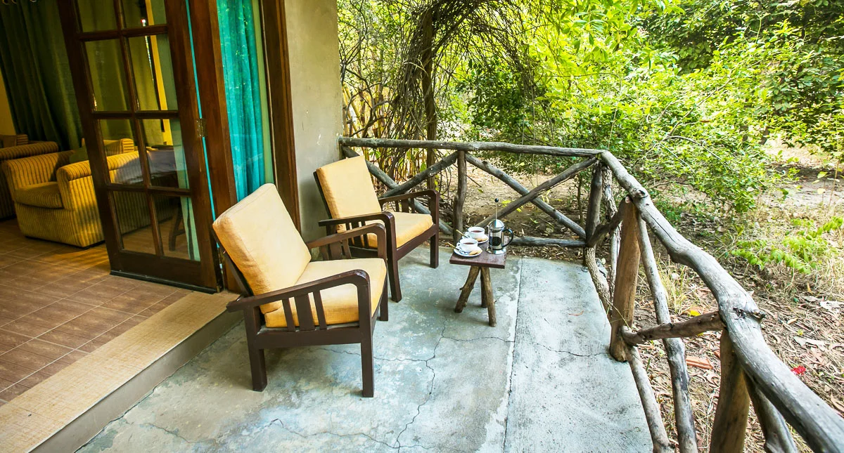 Deluxe-Cottage-Patio-1